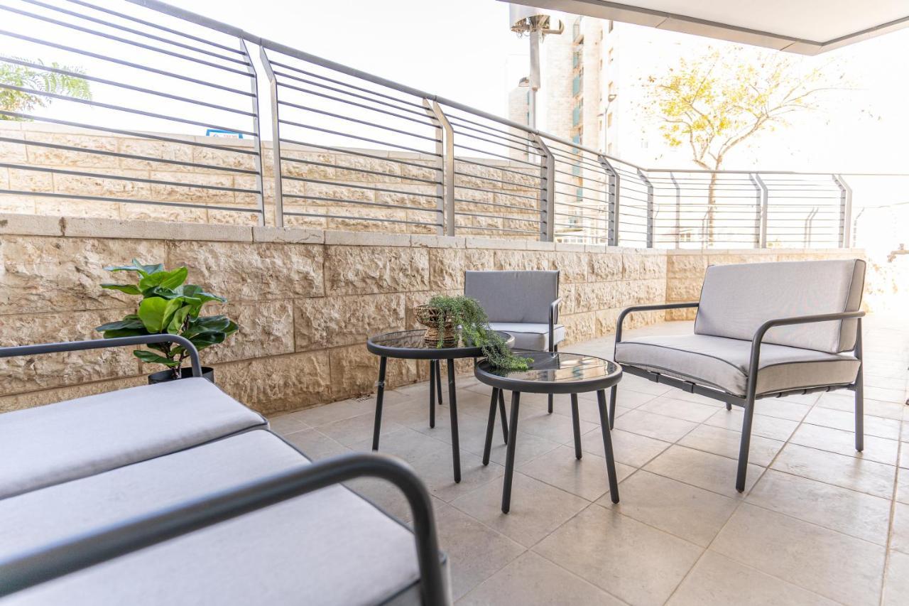Deluxe 3 Bedrooms Flat In Residential Area 예루살렘 외부 사진