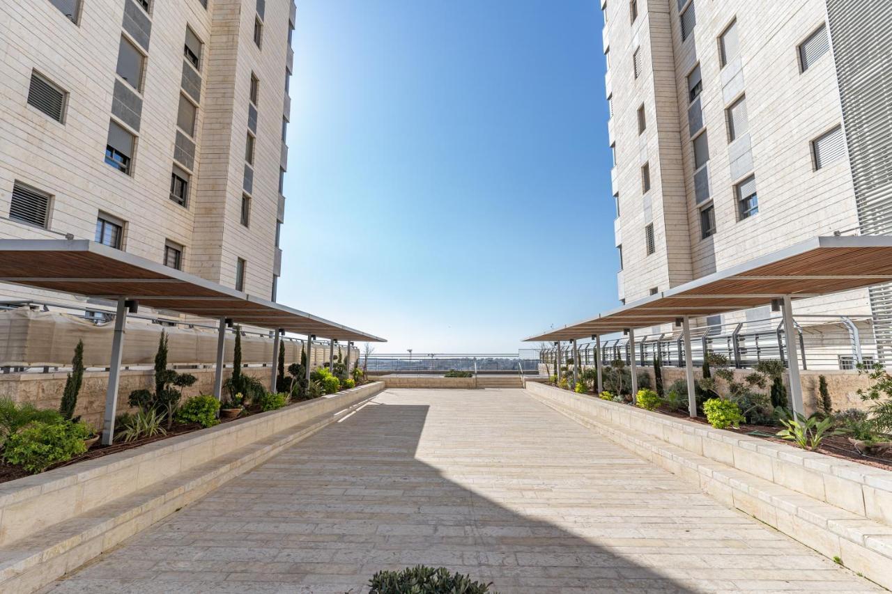 Deluxe 3 Bedrooms Flat In Residential Area 예루살렘 외부 사진