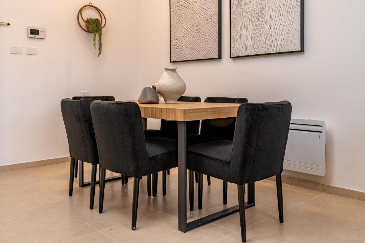 Deluxe 3 Bedrooms Flat In Residential Area 예루살렘 외부 사진