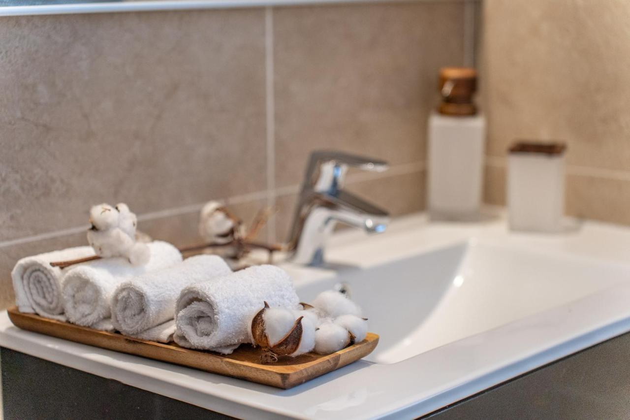 Deluxe 3 Bedrooms Flat In Residential Area 예루살렘 외부 사진