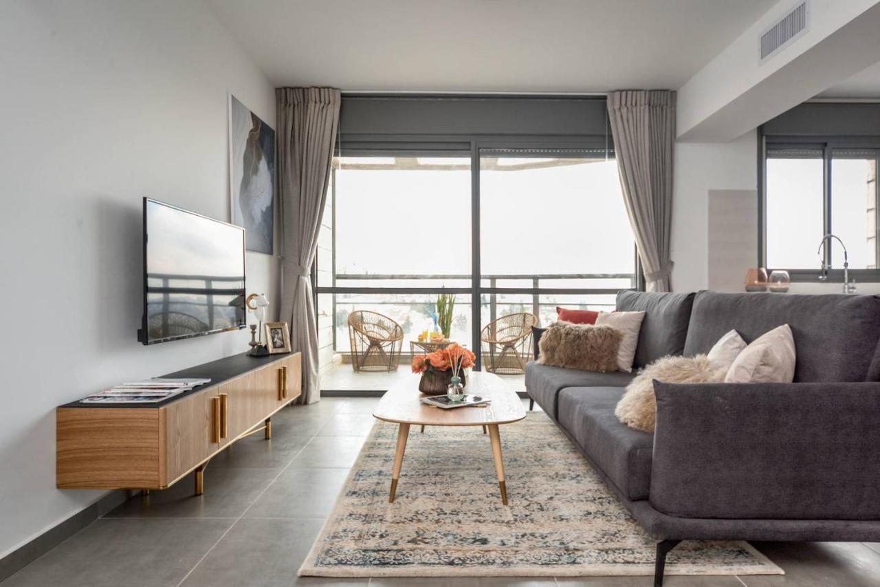 Deluxe 3 Bedrooms Flat In Residential Area 예루살렘 외부 사진